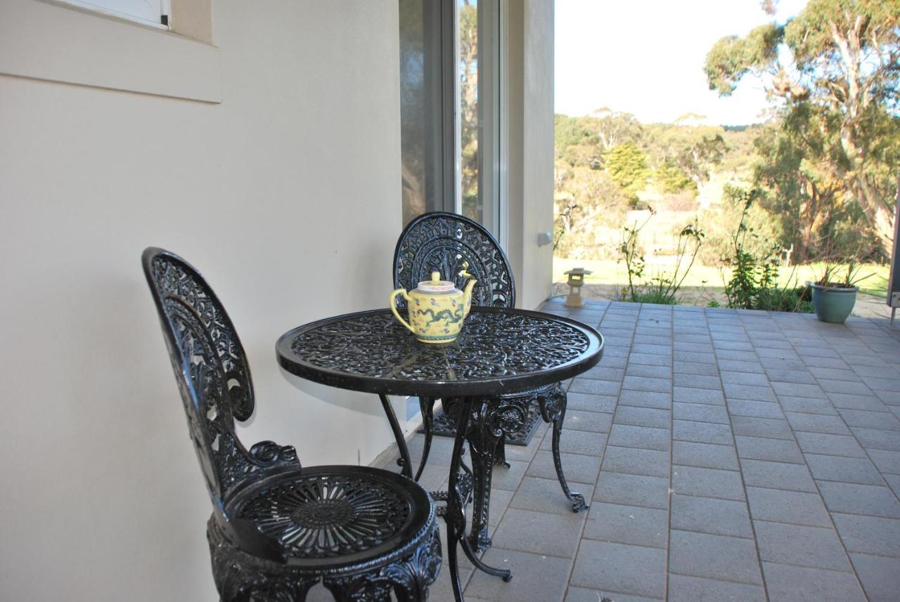 Back Valley Farmstay Bed And Breakfast Victor Harbor Exterior photo
